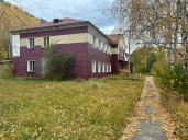 Продается здание (общежитие на 48 мест), Республика Хакасия, г. Саяногорск, пгт. Майна, Административная площадь, стр. 4